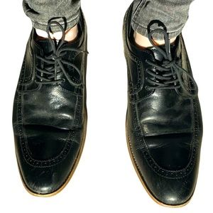 10.5 black dress shoes.